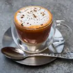 Se aqueça com esse maravilhoso cappuccino em pó. Fácil e delicioso