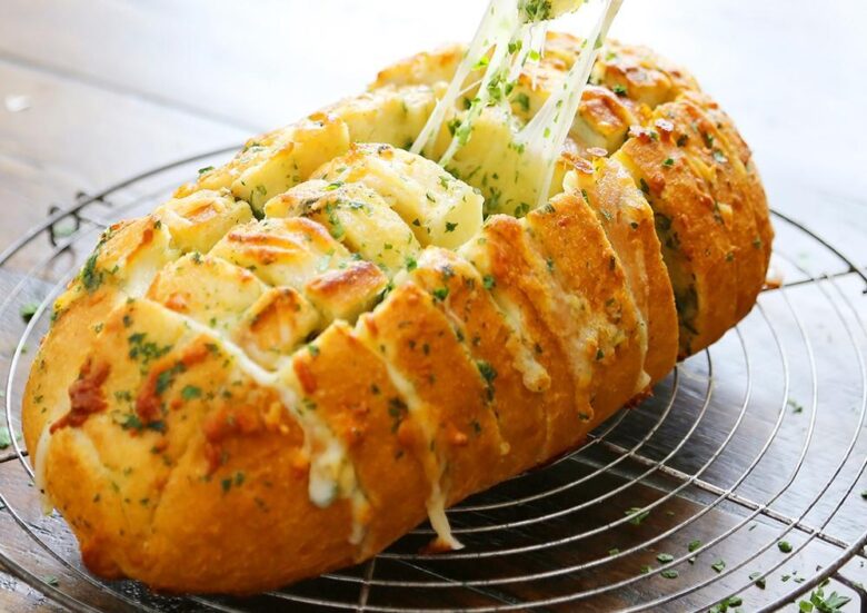 Receita de pão de alho caseiro