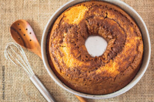 Bolo de paçoca com chocolate