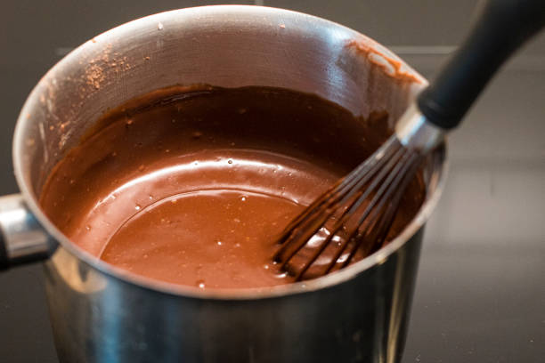 Ganache de chocolate, deliciosa e fácil de preparar