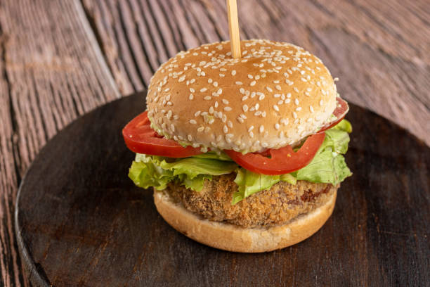 Hambúrguer de grão de bico, uma opção saudável para não passar vontade