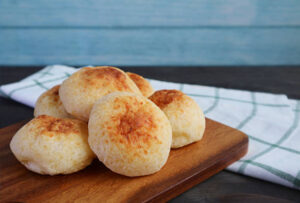 Seu chá da tarde ainda mais aconchegante com esse pãozinho de tapioca