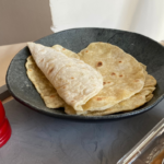 Tortilha caseira e saudável com apenas 4 ingredientes