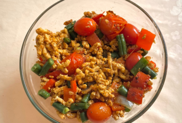 Bowl de carne moída de frango, uma refeição rápida e suculenta