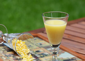 Suco de milho de lata, saboroso e fácil de preparar