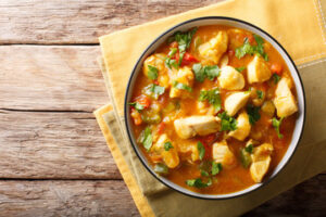 Caldo de aipim com frango, sustância e conforto para o seu dia