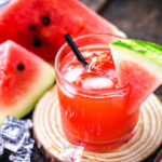 Saboreie um delicioso drink de melancia, com essa receita super fácil