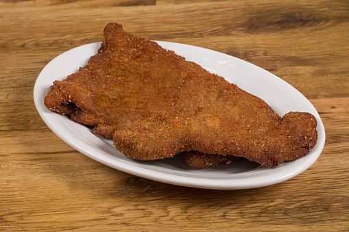 Saiba como preparar o bife à milanesa perfeito