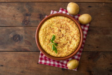 Omelete de batata, um prato para saborear a qualquer hora