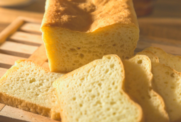 Pão caseiro de liquidificador, sem sovar. Mais fácil impossível