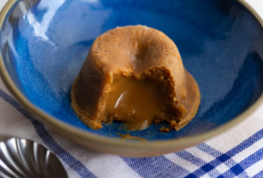 Petit Gâteau de Doce de Leite Assado na AirFryer: Pronto em 8 Minutos