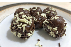 Receita de brigadeiro tradicional, igualzinho o de festa de aniversário