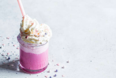 Receita exclusiva revelada. O Incrível Milkshake Pink da Barbie vai encantar você