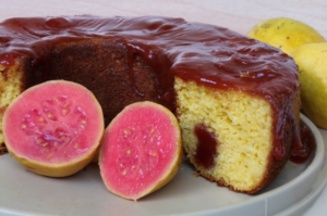 Bolo de Fubá com Goiabada: Cheio de Sabor e Texturas