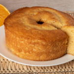 Bolo de Laranja com Casca: Receita Perfumada para Dias Frios