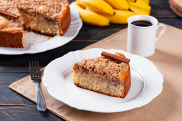 Cuca de Banana Crocante e Macia, para Se Deliciar a Qualquer Hora