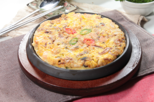 Omelete de forno, uma receita cheia de sabor em poucos passos