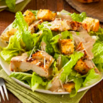 Salada Caesar - Aprenda a preparar uma salada incrível