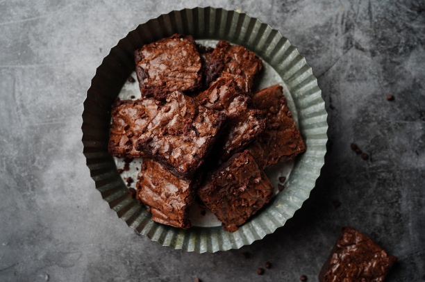 Brownie de Nescau. Uma sobremesa fácil e acessível