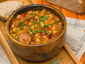 Cassoulet: Conheça a feijoada francesa