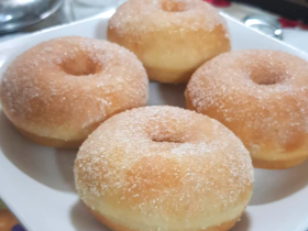 Donuts Simples: Uma Doce Delícia para Todos os Dias