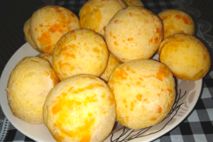 Pão de Queijo na Air Fryer: Receita Imbatível com Apenas 4 Ingredientes