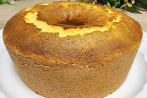 Sabor e Maciez em Cada Pedaço: Bolo de Fubá Amanteigado