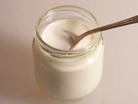Iogurte de Leite de Coco: Uma Alternativa Deliciosa e Saudável