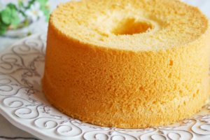 Bolo de Iogurte Natural: Receita Rápida e Deliciosa para o Café da Manhã