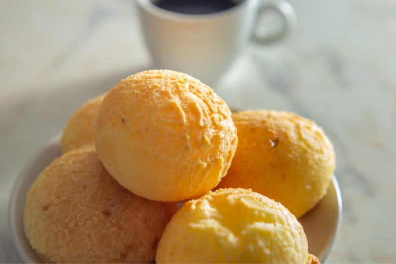 Pão de Queijo de Liquidificador: Irresistivelmente fácil e saboroso