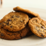 Cookies Cetogênicos de 3 Ingredientes: Uma Delícia Low Carb para Seu Café