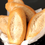 Pão Francês Caseiro de Fermentação Natural: Receita para o Pãozinho Perfeito