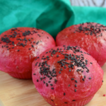 Pão Rosa de Beterraba: Uma Delícia Nutritiva que Encanta os Olhos