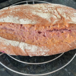 Pão de Batata Doce Roxa com levain: Lindo e saboroso