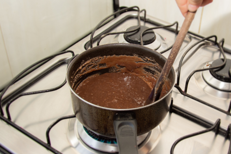 Brigadeiro de colher saudável e saboroso. Para não passar vontade