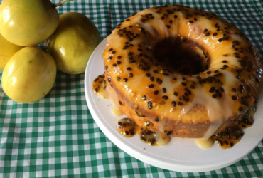 Bolo de Maracujá com Calda: Uma Explosão de Sabores para seu Café