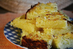 Bolo de Macaxeira com Coco Caramelizado: Uma Delícia Imperdível