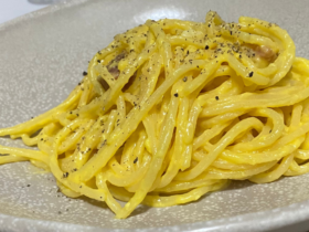 Espaguete à Carbonara: Um Clássico Italiano Imperdível