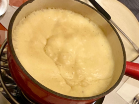 Fondue de queijo Cremoso: A Receita Perfeita para o Dia dos Namorados