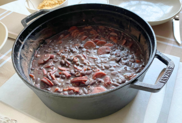 Feijoada Light na Panela de Ferro: Delícia Tradicional na versão mais leve