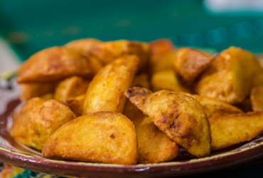 Batatas Douradas ao Forno: Crocantes por Fora e Macias por Dentro