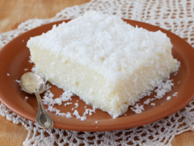 Bolo Gelado de Tapioca: Uma maravilha cremosa para todos os momentos