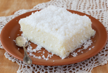 Bolo Gelado de Tapioca: Uma maravilha cremosa para todos os momentos