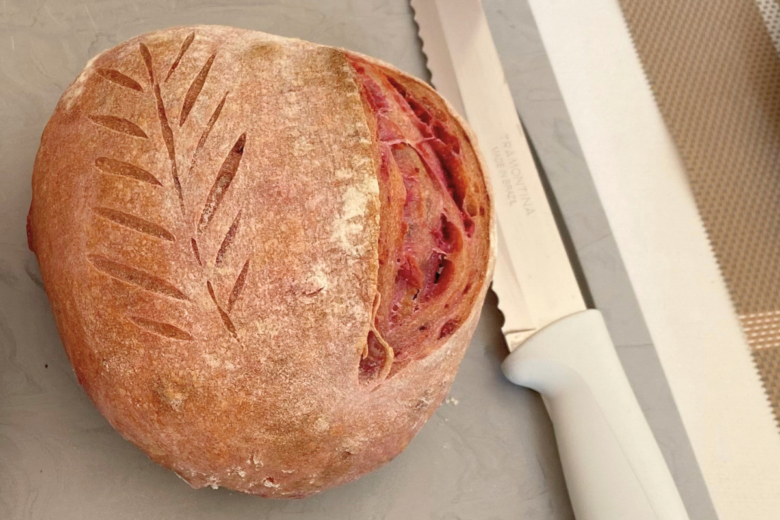 Pão de Batata Doce Roxa com levain: Lindo e saboroso