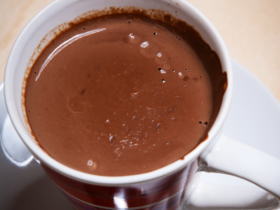 Chocolate Quente de Nutella: A Receita que Vai Aquecer Seu Coração