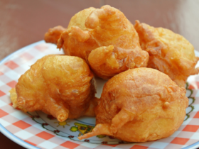 Bolinho de chuva sequinho e delicioso: Receita de vó