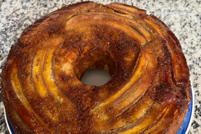 Bolo de Banana Caramelizada que Derrete na Boca: Irresistível