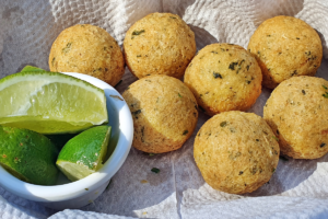 Bolinho de Tilápia Frito: Crocância e Sabor Irresistíveis