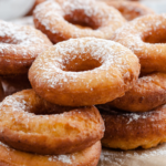 Donuts simples: Uma receita caseira e irresistível para o café ou lanche