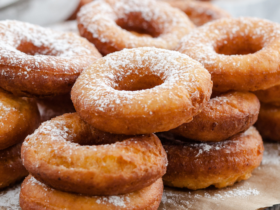 Donuts simples: Uma receita caseira e irresistível para o café ou lanche